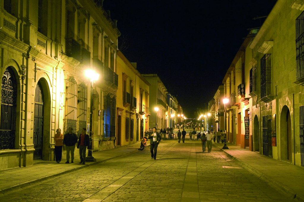 Calles del centro de Oaxaca, una de las cosas que hacer, que ver y que visitar