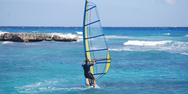 windsurf