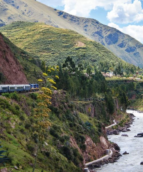 andean explorer a belmond train en peru