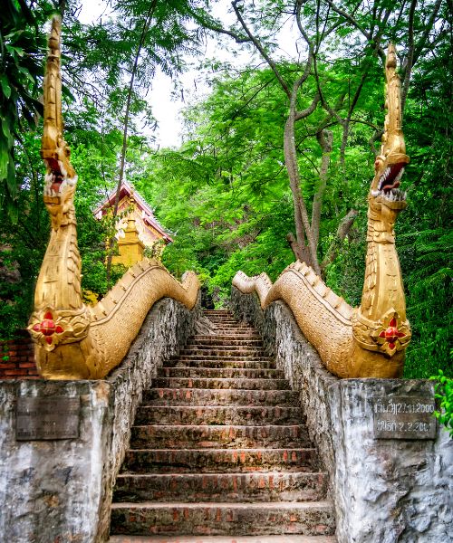 monte phousi en laos