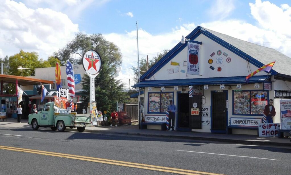 angel and vilmas Route 66 gift shop