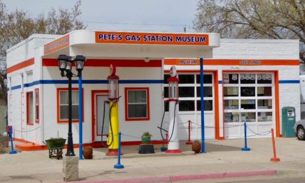 petes route 66 gas station museum