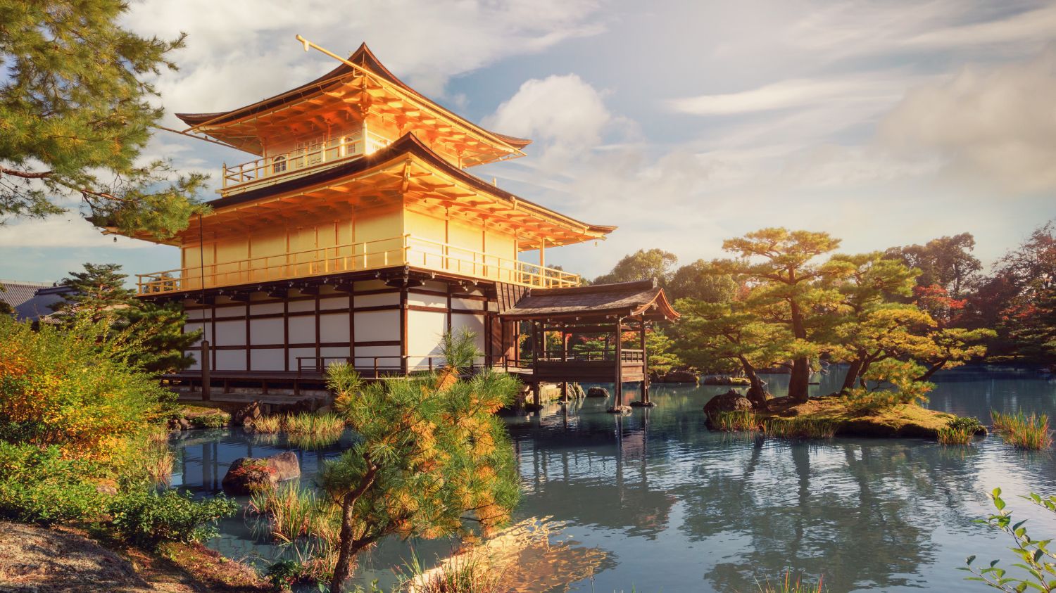 templo kinkakuji pabellón dorado en kioto